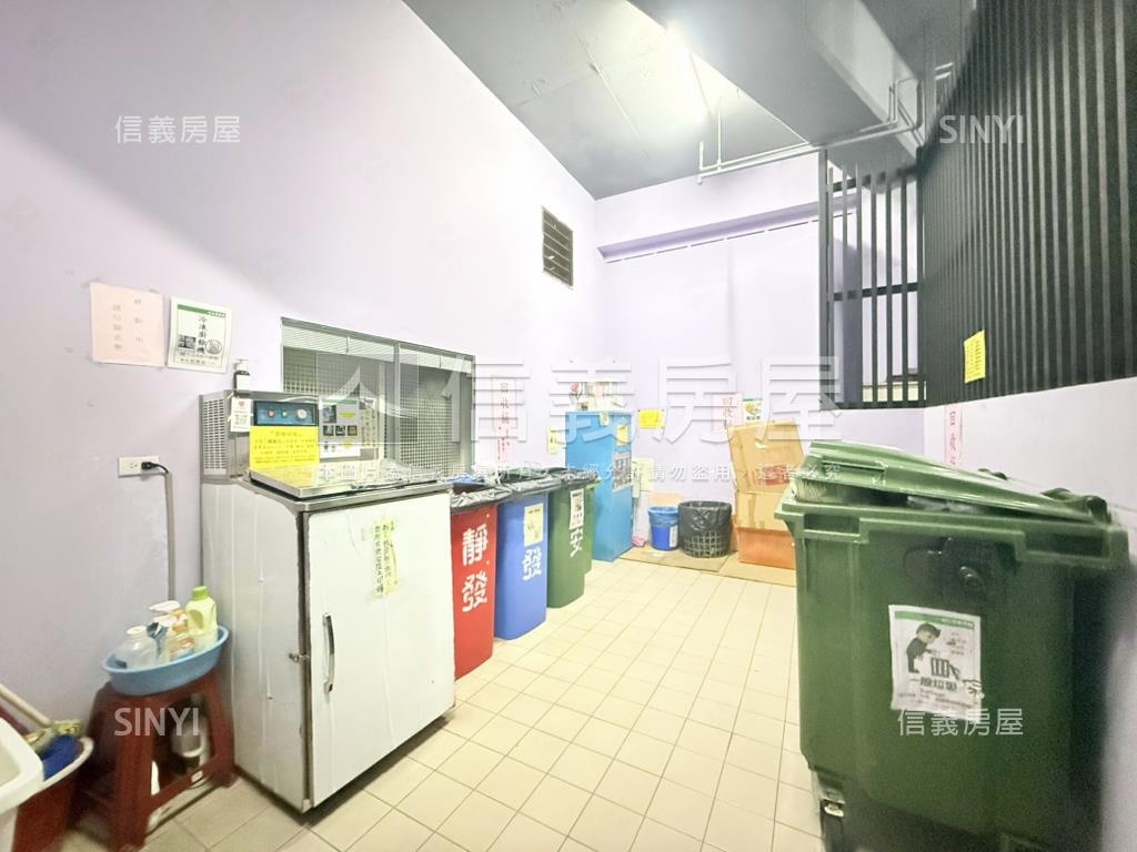 華尚ＤＥＡＲ精美兩房車位房屋室內格局與周邊環境