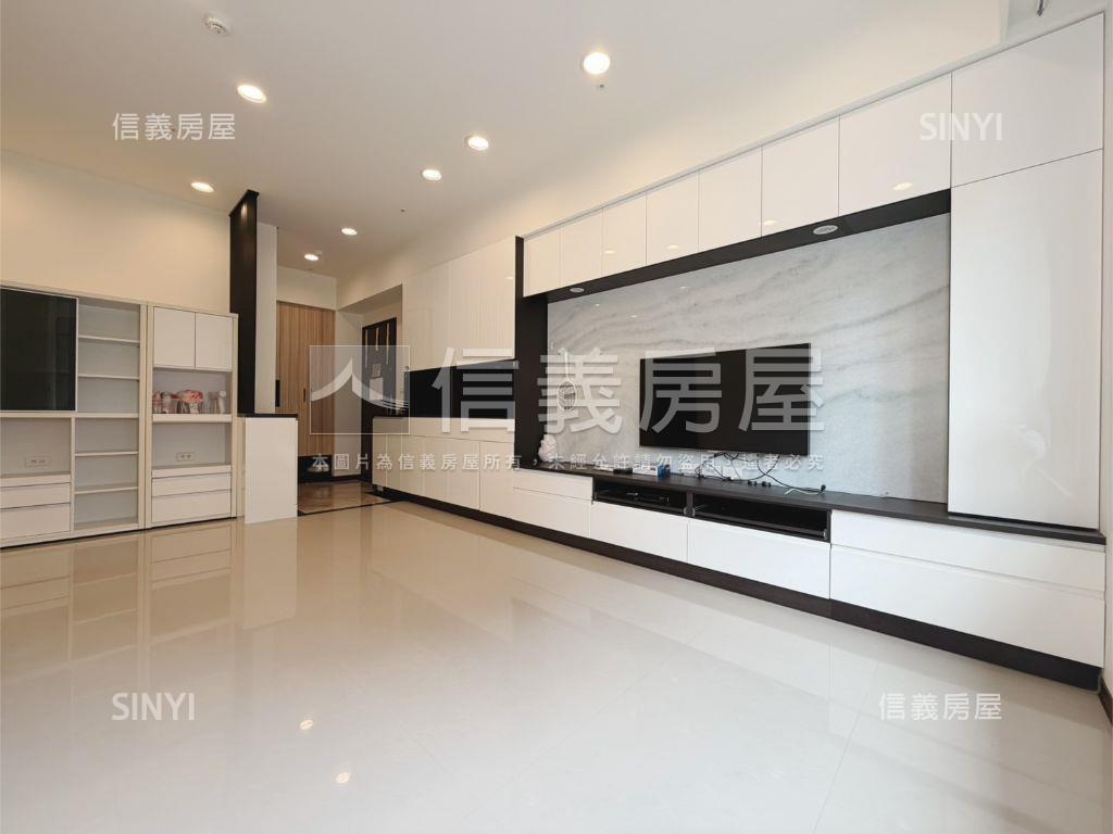 仁愛好樣★精美兩房車位房屋室內格局與周邊環境