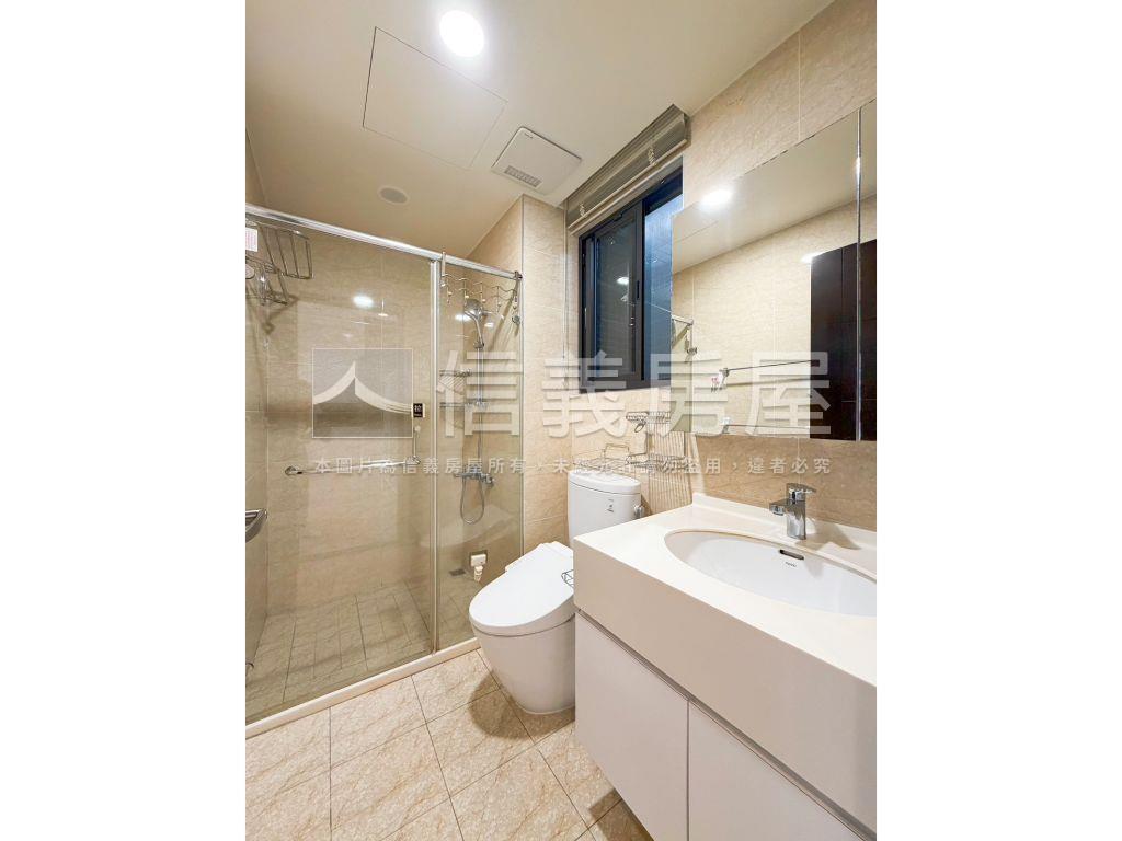 仁愛好樣★精美兩房車位房屋室內格局與周邊環境