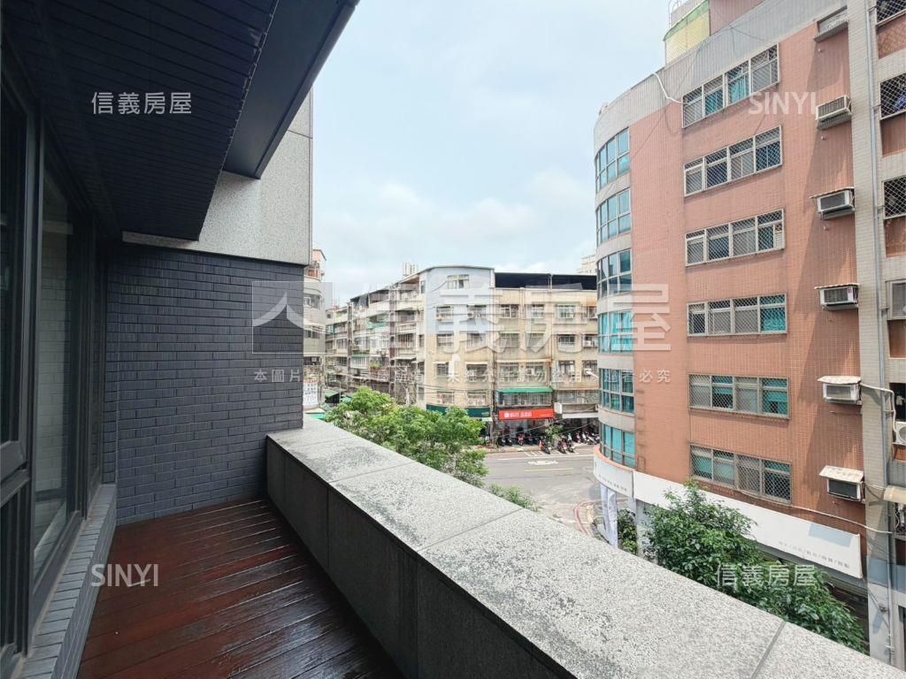 仁愛好樣★精美兩房車位房屋室內格局與周邊環境