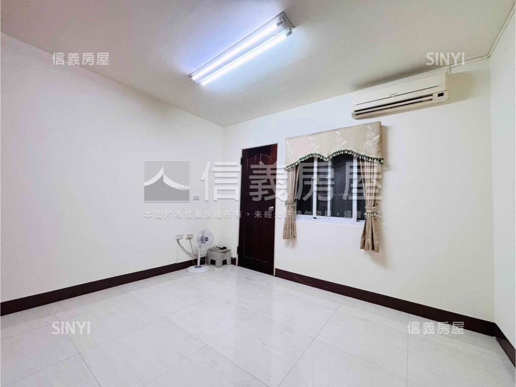 興中４套房方便停車美透天房屋室內格局與周邊環境