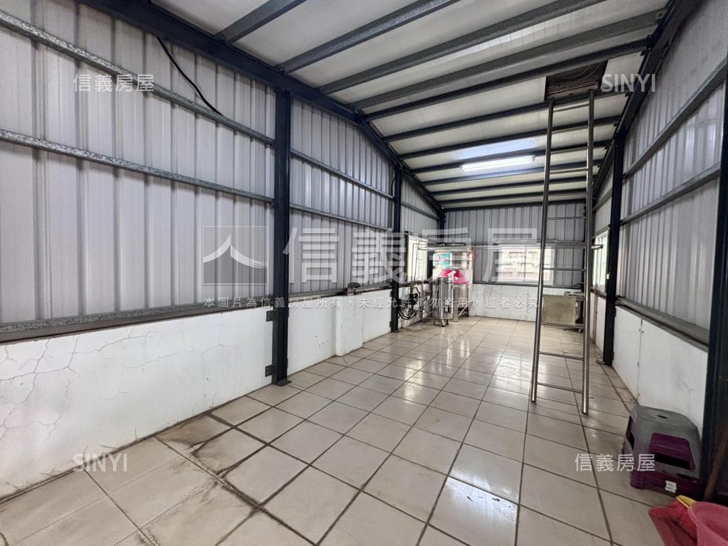 興中４套房方便停車美透天房屋室內格局與周邊環境