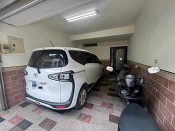 興中方便停車美透天