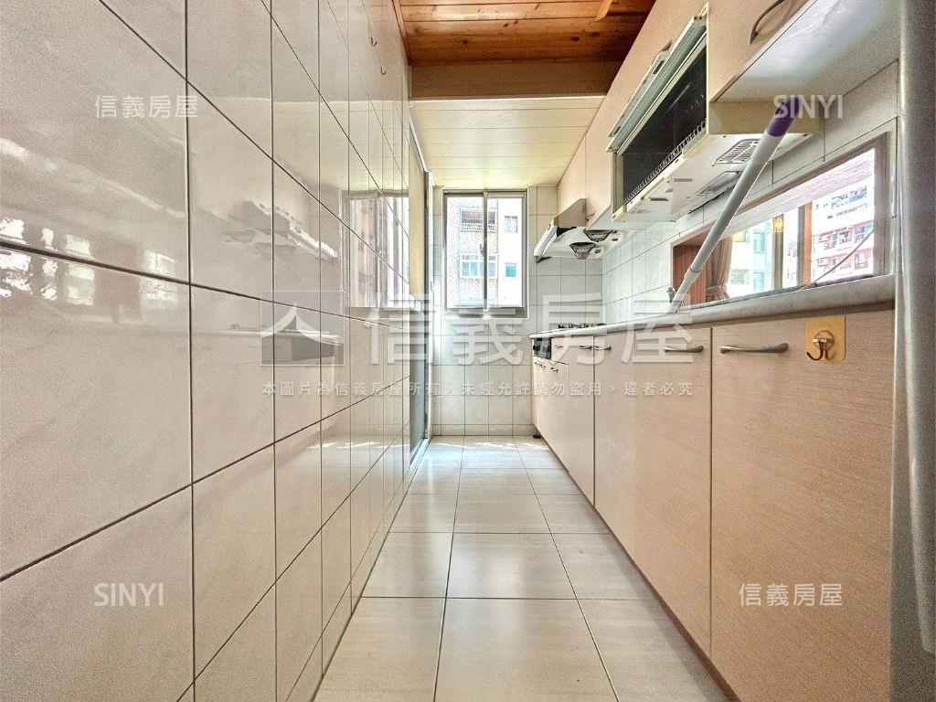 桂花鄉採光裝潢三房房屋室內格局與周邊環境