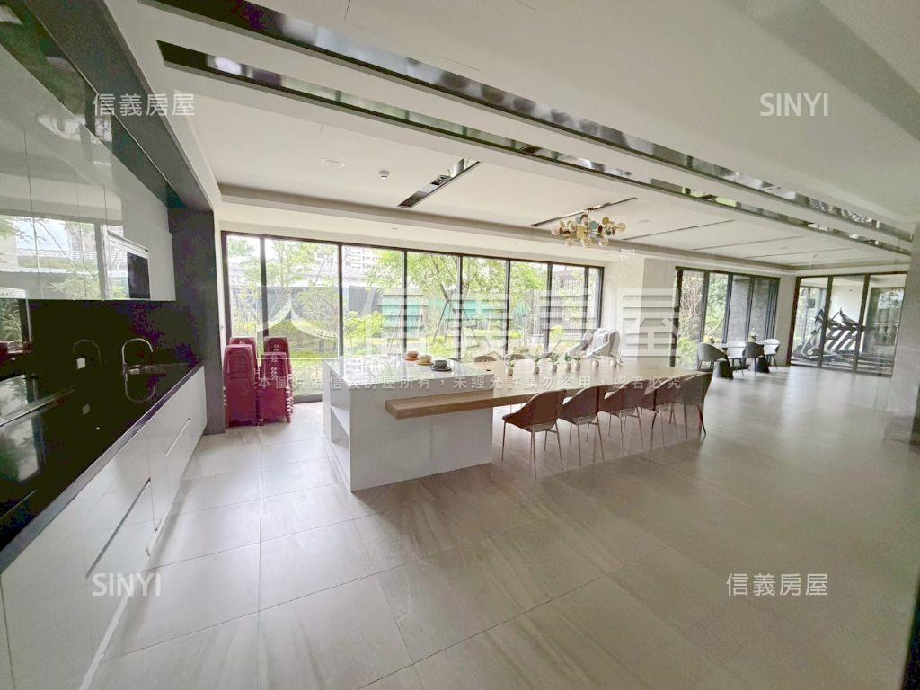 近高鐵邊間美妝兩房車位房屋室內格局與周邊環境