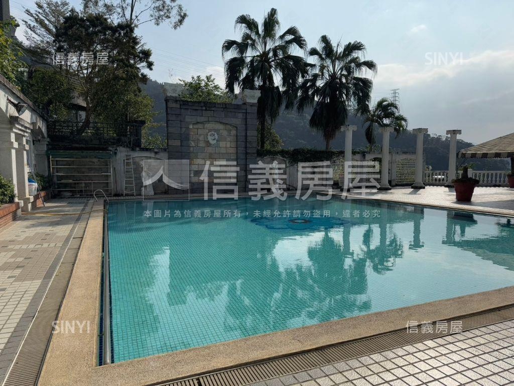 政大御花園雙車位四房房屋室內格局與周邊環境