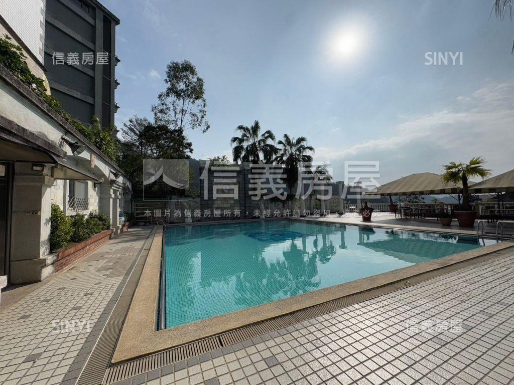 政大御花園雙車位四房房屋室內格局與周邊環境