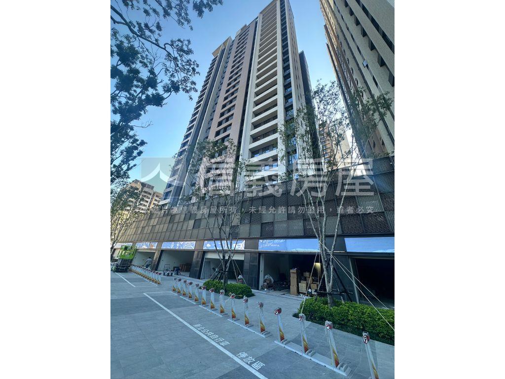 新美齊画世代店面房屋室內格局與周邊環境