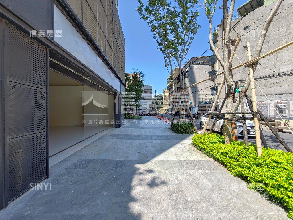 新美齊画世代店面房屋室內格局與周邊環境