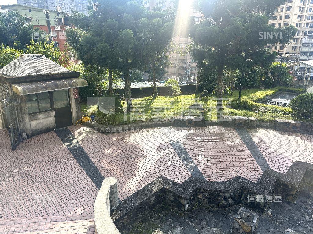 羅馬山莊三房平面車位房屋室內格局與周邊環境