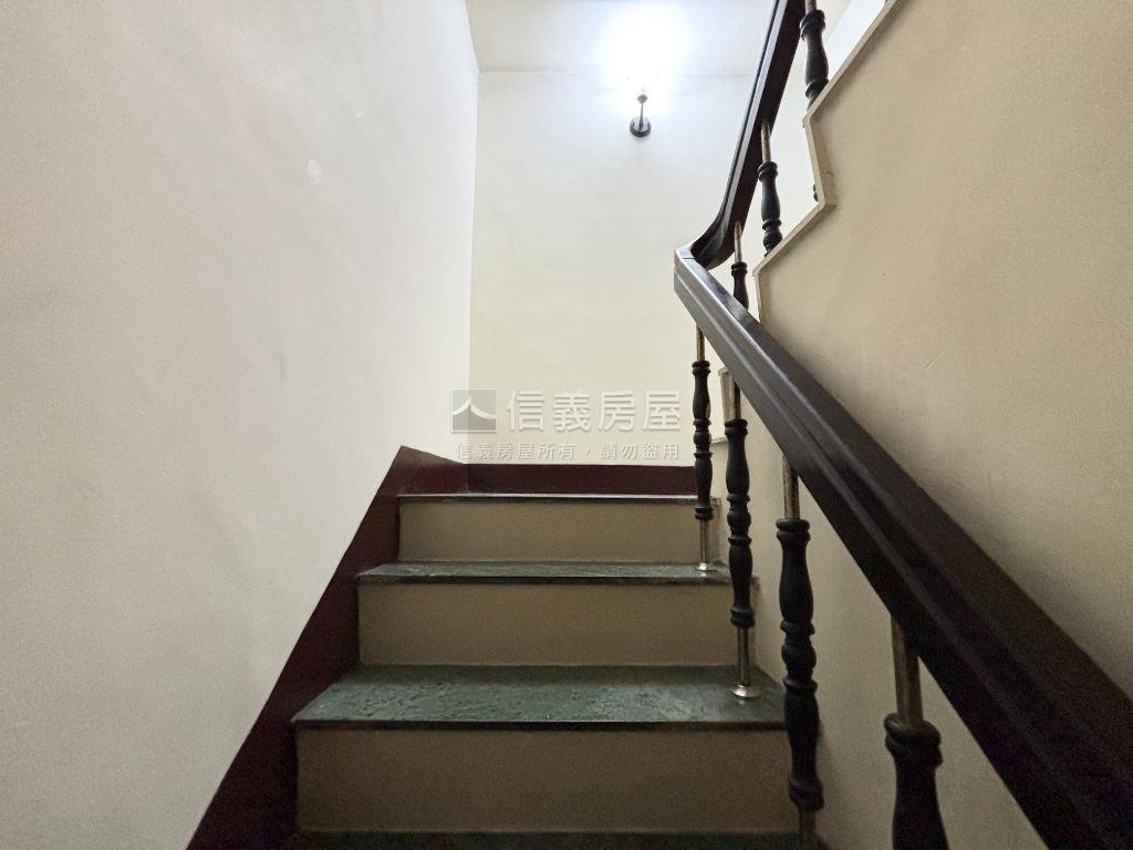 近光榮國中前院大透天房屋室內格局與周邊環境