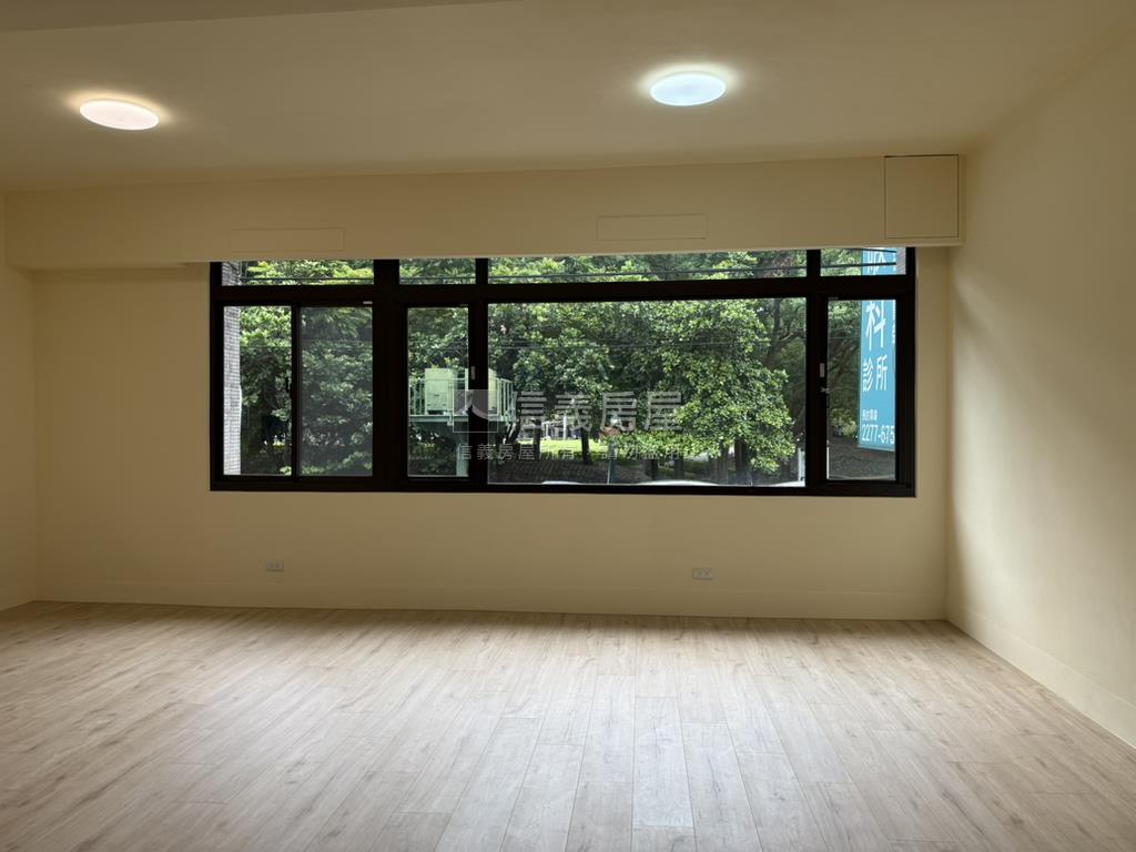 萬坪公園公寓２樓房屋室內格局與周邊環境