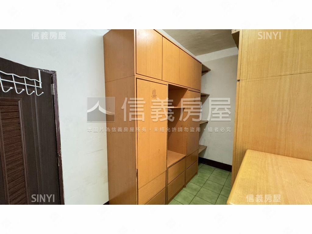 近水湳市場透天真方便房屋室內格局與周邊環境