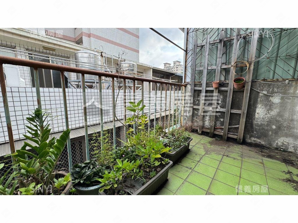 近水湳市場透天真方便房屋室內格局與周邊環境