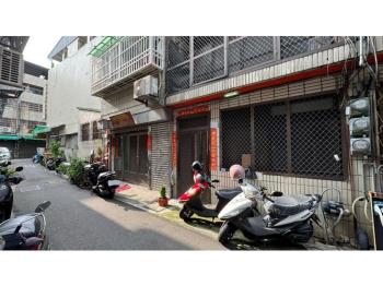 低價透天近水湳市場真方便