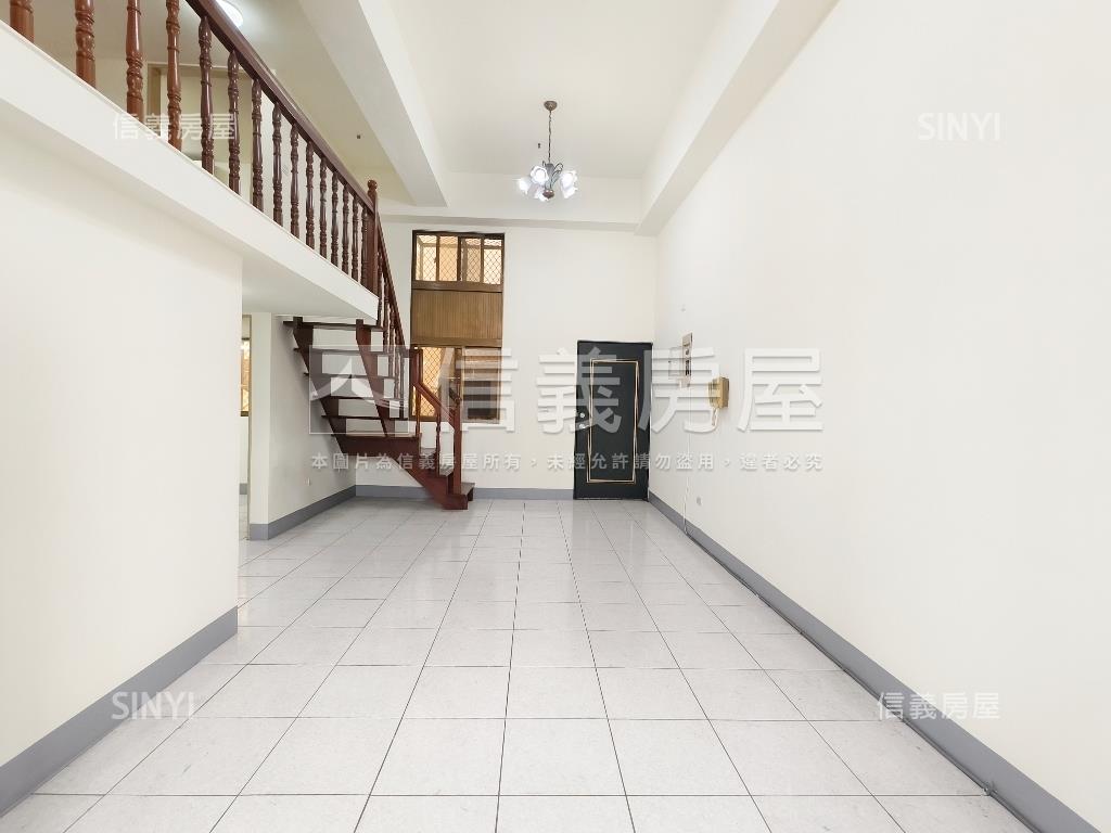 八擴景觀邊間低總價電梯房房屋室內格局與周邊環境