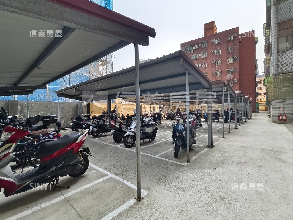 八擴景觀邊間低總價電梯房房屋室內格局與周邊環境