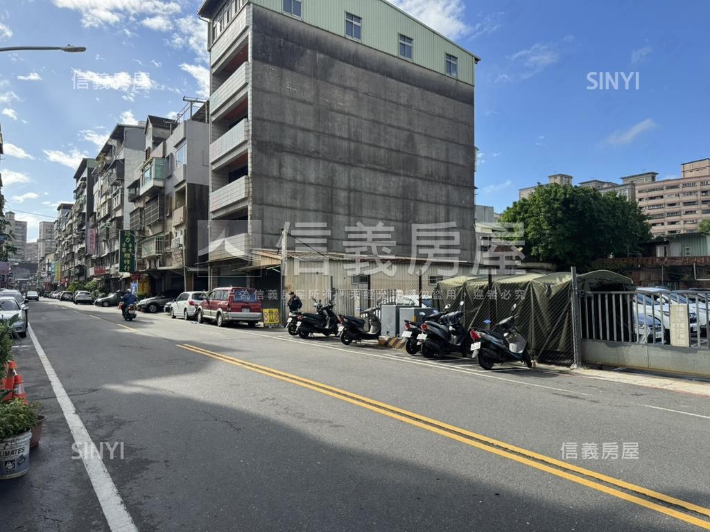 幸福成家電梯三房房屋室內格局與周邊環境