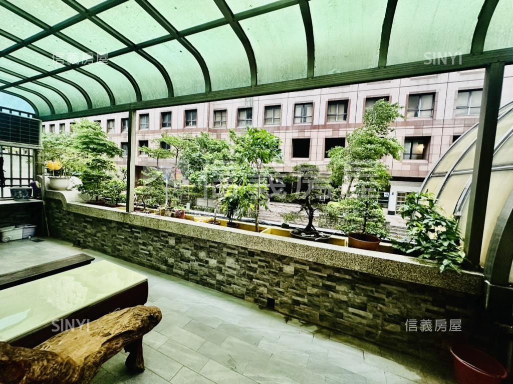 精美邊間露臺大空間房屋室內格局與周邊環境