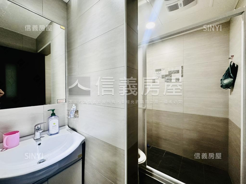 精美邊間露臺大空間房屋室內格局與周邊環境