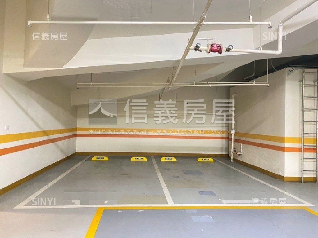 佳福皇璽三房平車房屋室內格局與周邊環境