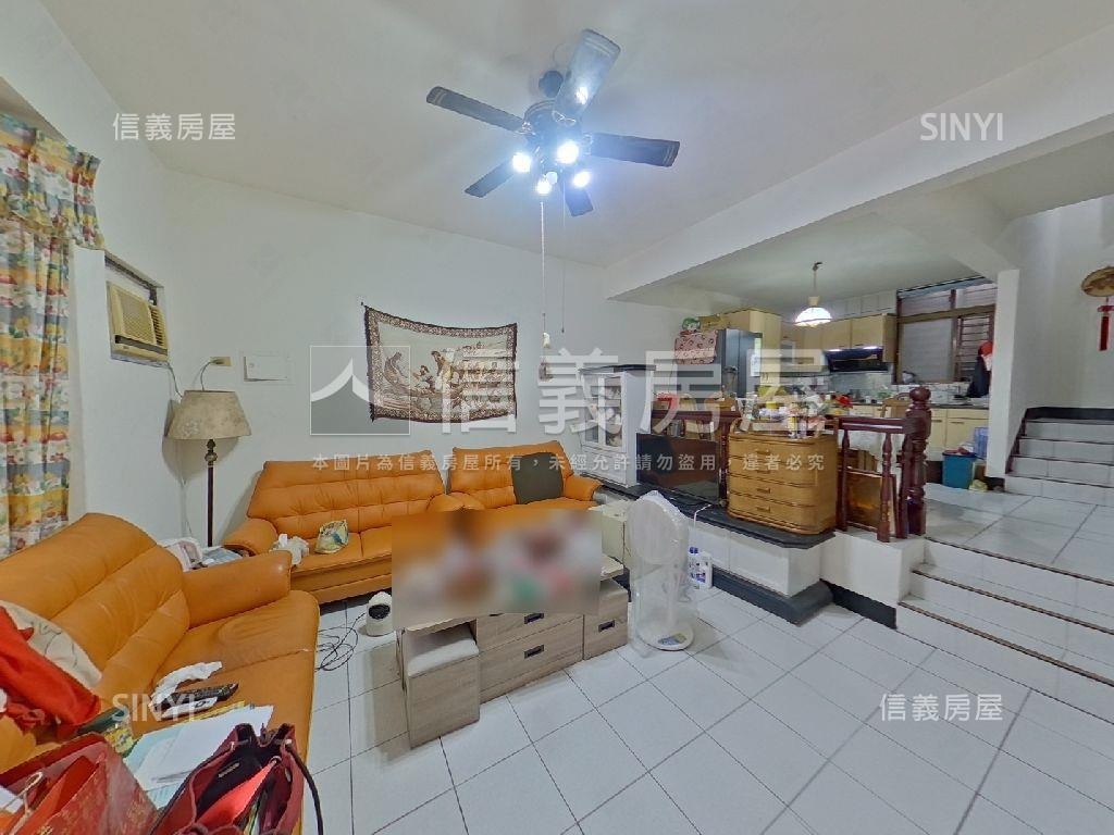 平鎮近南勢重劃車庫透天房屋室內格局與周邊環境