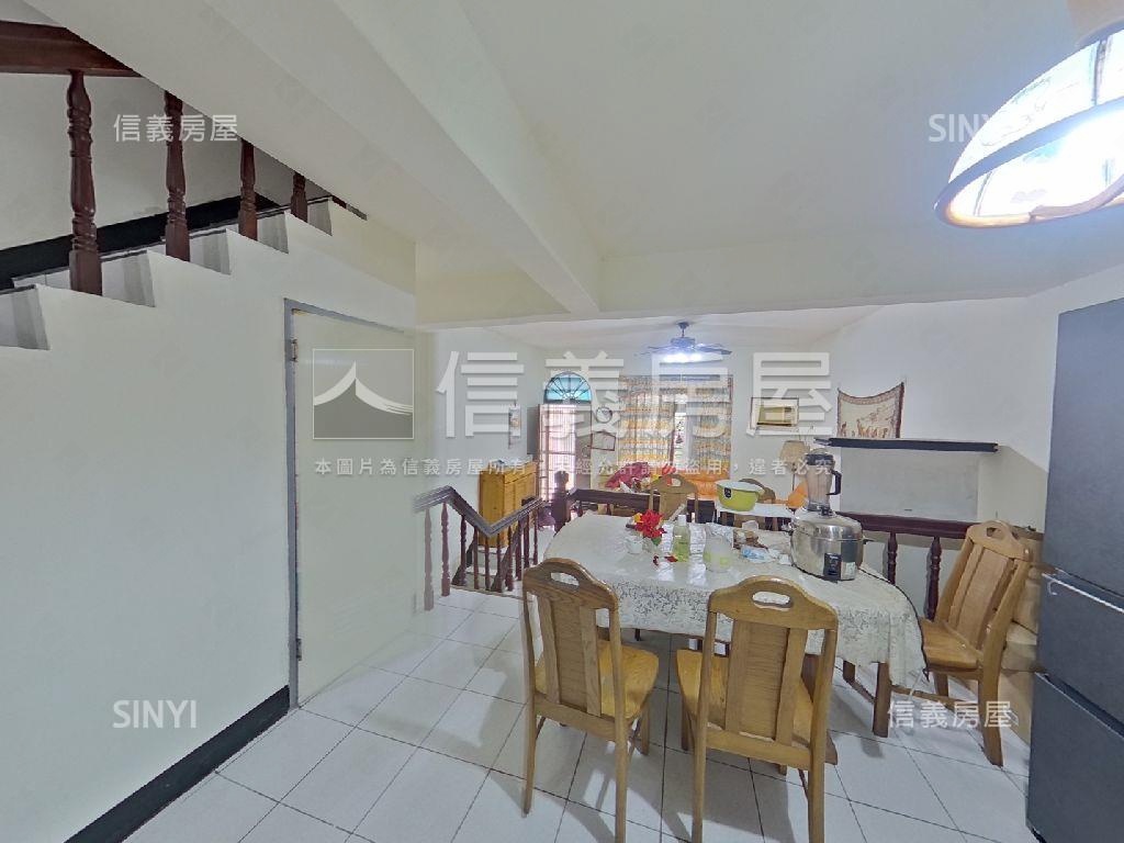 平鎮近南勢重劃車庫透天房屋室內格局與周邊環境