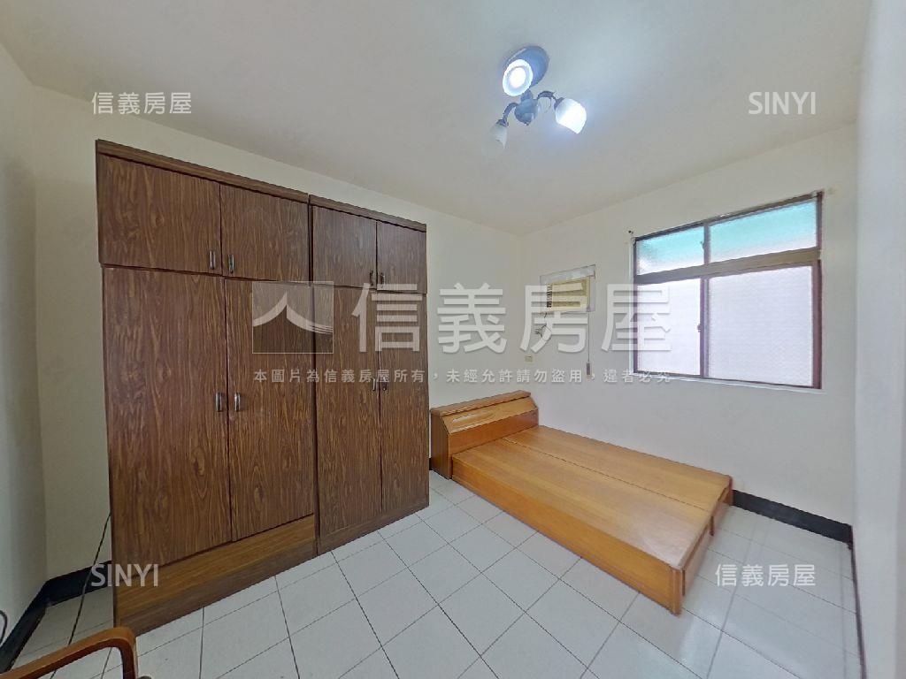 平鎮近南勢重劃車庫透天房屋室內格局與周邊環境