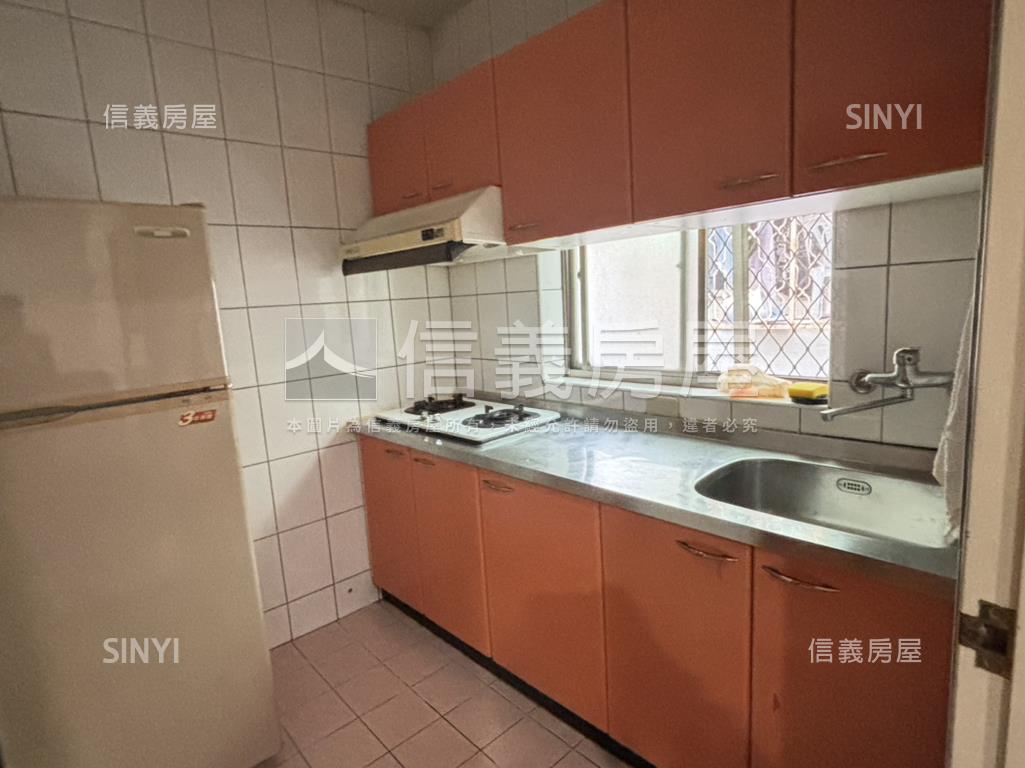 民族公寓頂加大空間房屋室內格局與周邊環境