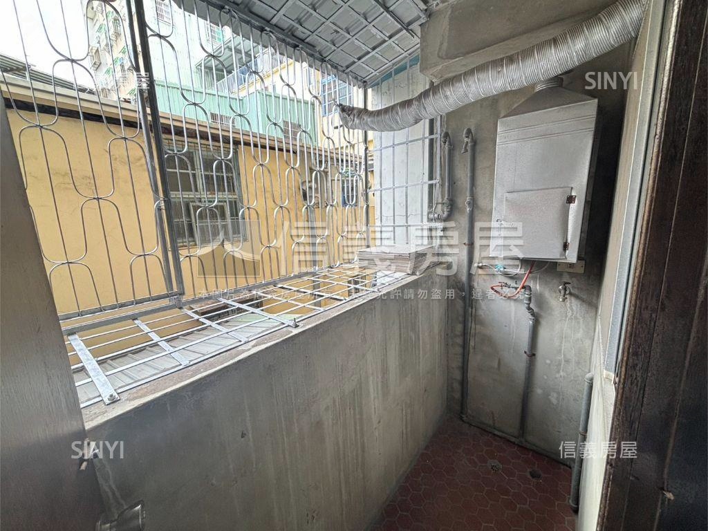 一中商圈低總價三房美寓房屋室內格局與周邊環境