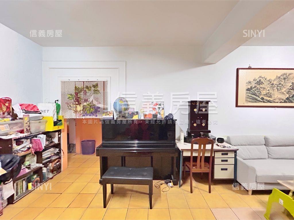 中港路二樓大公寓房屋室內格局與周邊環境