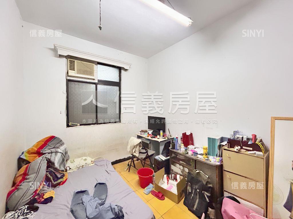 中港路二樓大公寓房屋室內格局與周邊環境