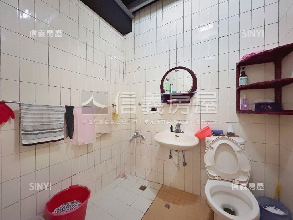 中港路二樓大公寓房屋室內格局與周邊環境