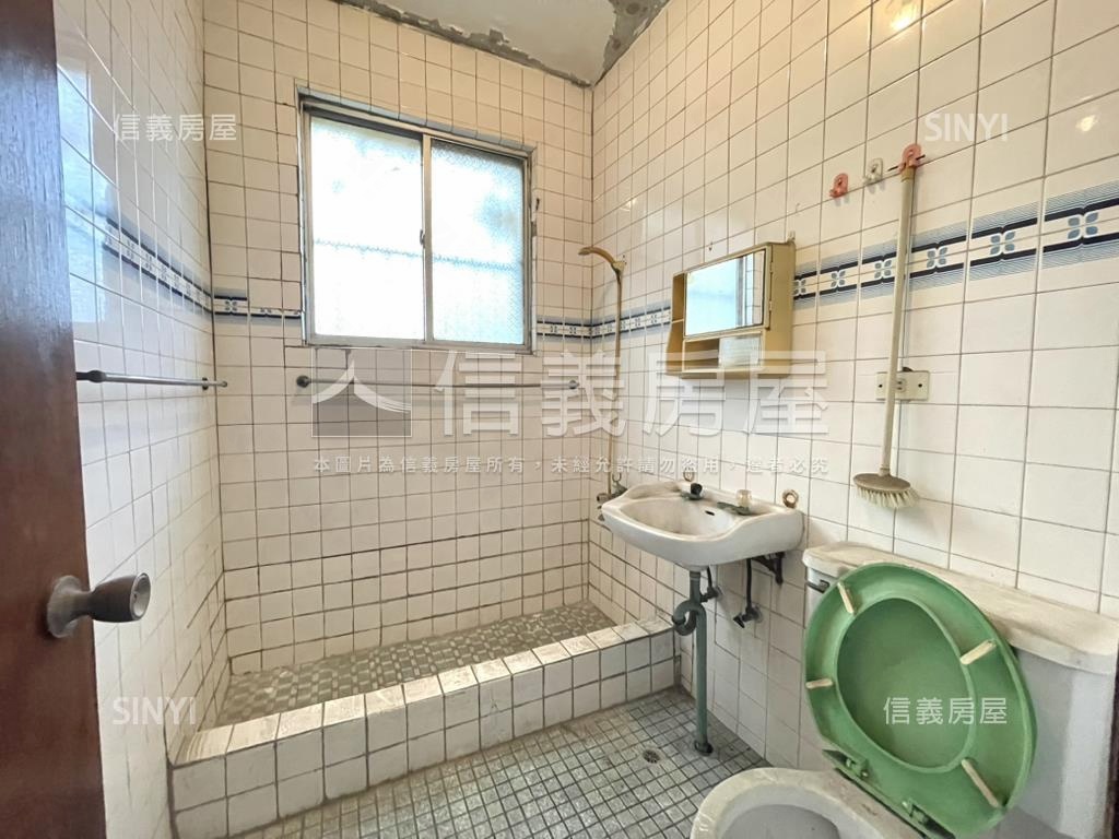 錦繡邊間方正２樓房屋室內格局與周邊環境