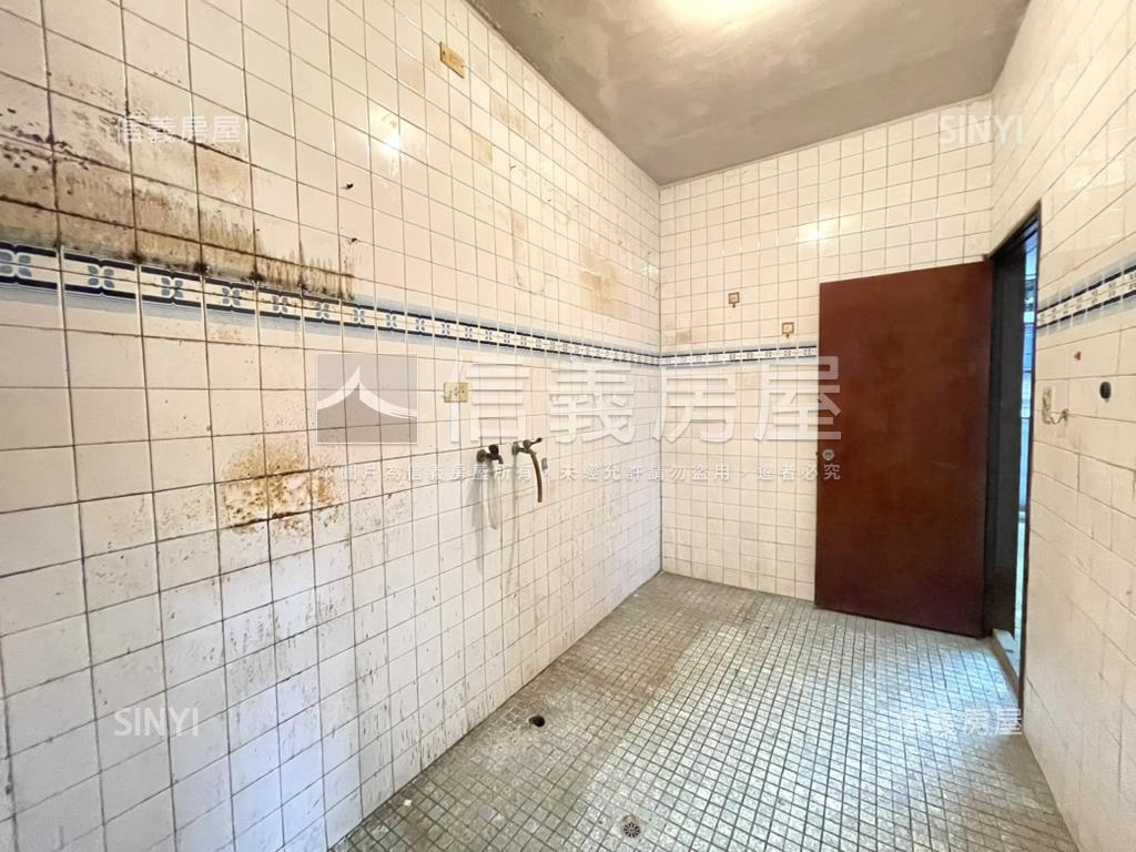 錦繡邊間方正２樓房屋室內格局與周邊環境