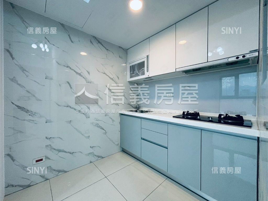 藏藝２房＋車位房屋室內格局與周邊環境