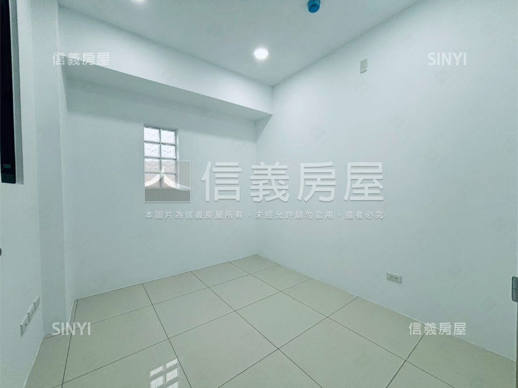 藏藝２房＋車位房屋室內格局與周邊環境