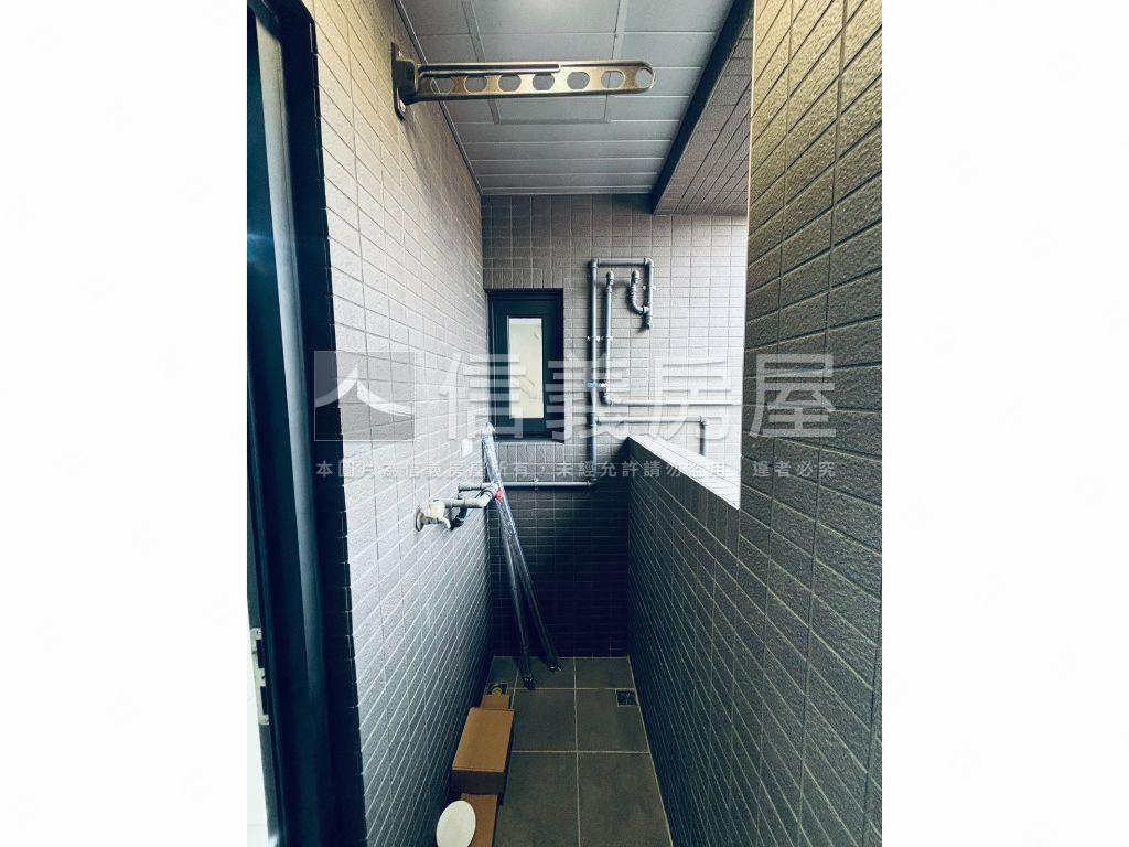 藏藝２房＋車位房屋室內格局與周邊環境