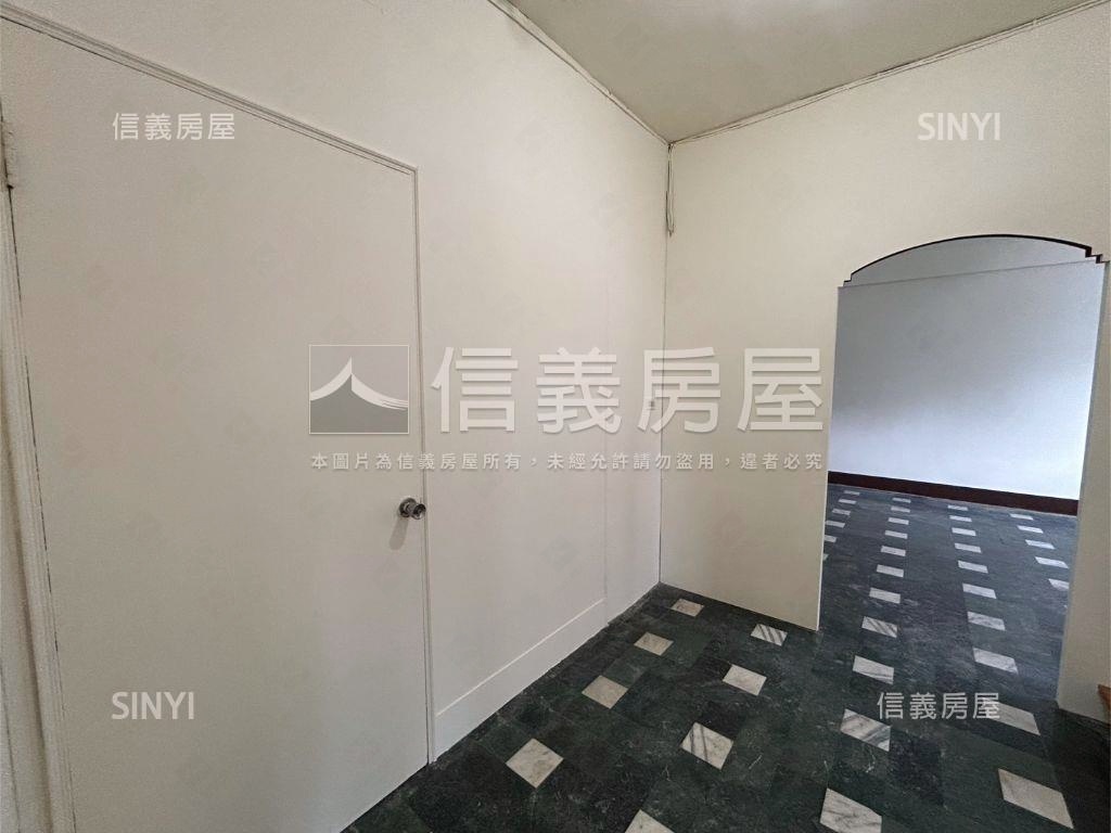 便捷植物園雙併華廈房屋室內格局與周邊環境