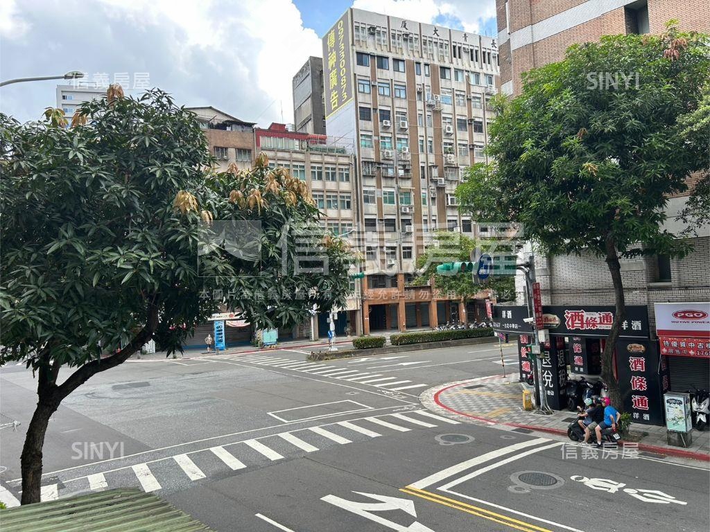 便捷植物園雙併華廈房屋室內格局與周邊環境