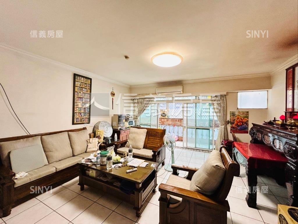 中興電梯四房房屋室內格局與周邊環境