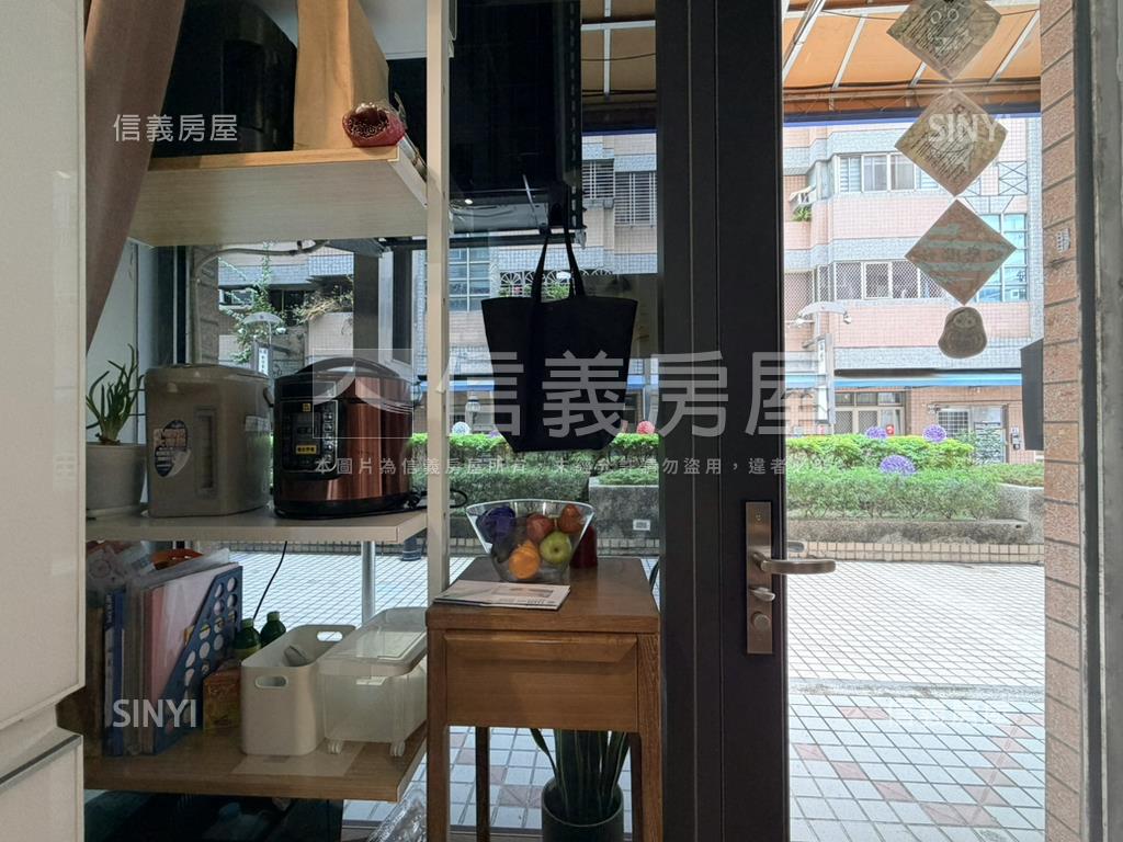 近一點利用心裝潢小店房屋室內格局與周邊環境