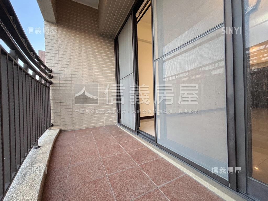 金馬迎春藏月三房車位房屋室內格局與周邊環境