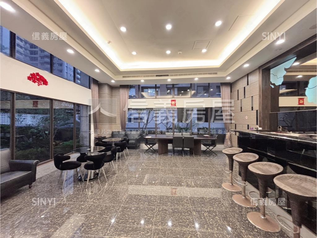 金馬迎春藏月三房車位房屋室內格局與周邊環境