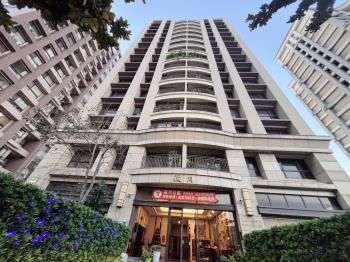 金馬迎春藏月三房車位