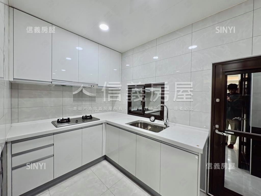 近未來Ｇ０２裝潢美透天房屋室內格局與周邊環境