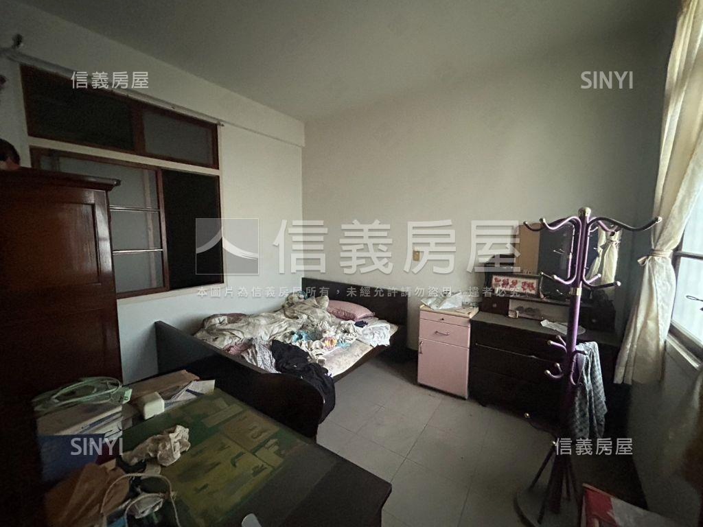 獨賣！南投市臨路透天房屋室內格局與周邊環境