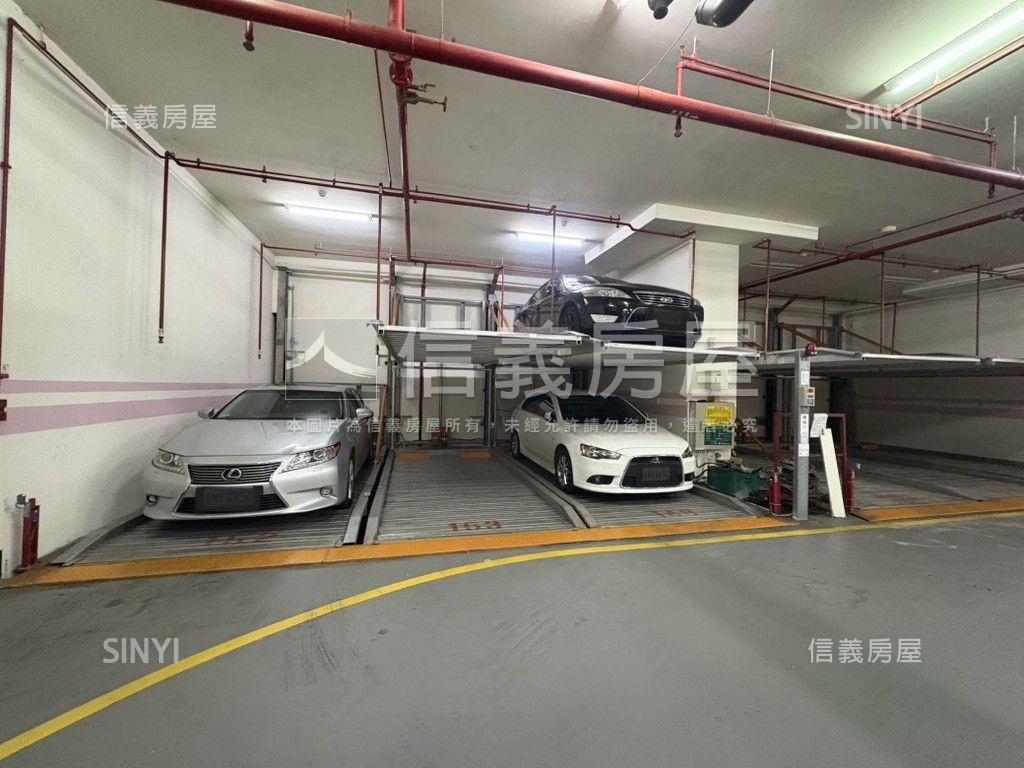 新世界坡道機械車位房屋室內格局與周邊環境