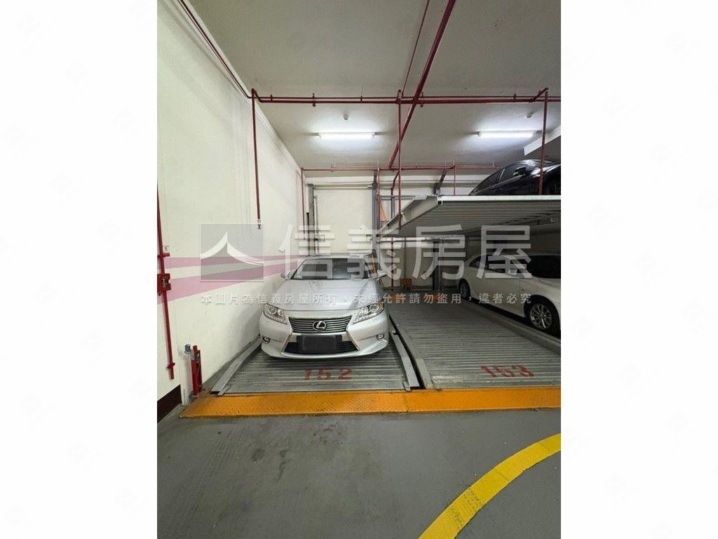 新世界坡道機械車位房屋室內格局與周邊環境