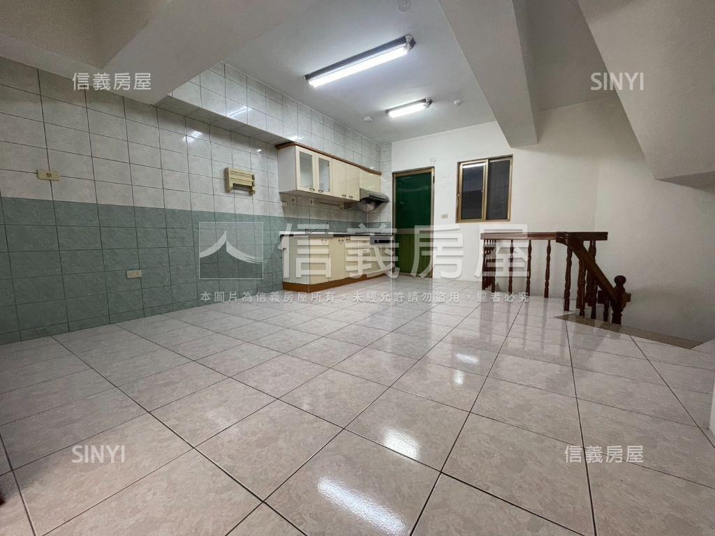 正興正路面寬店面房屋室內格局與周邊環境